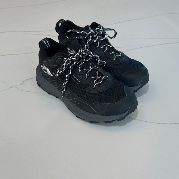 The North Face Kids Black Fastpack Waterproof Hiking Shoe - Picture 1 of 6